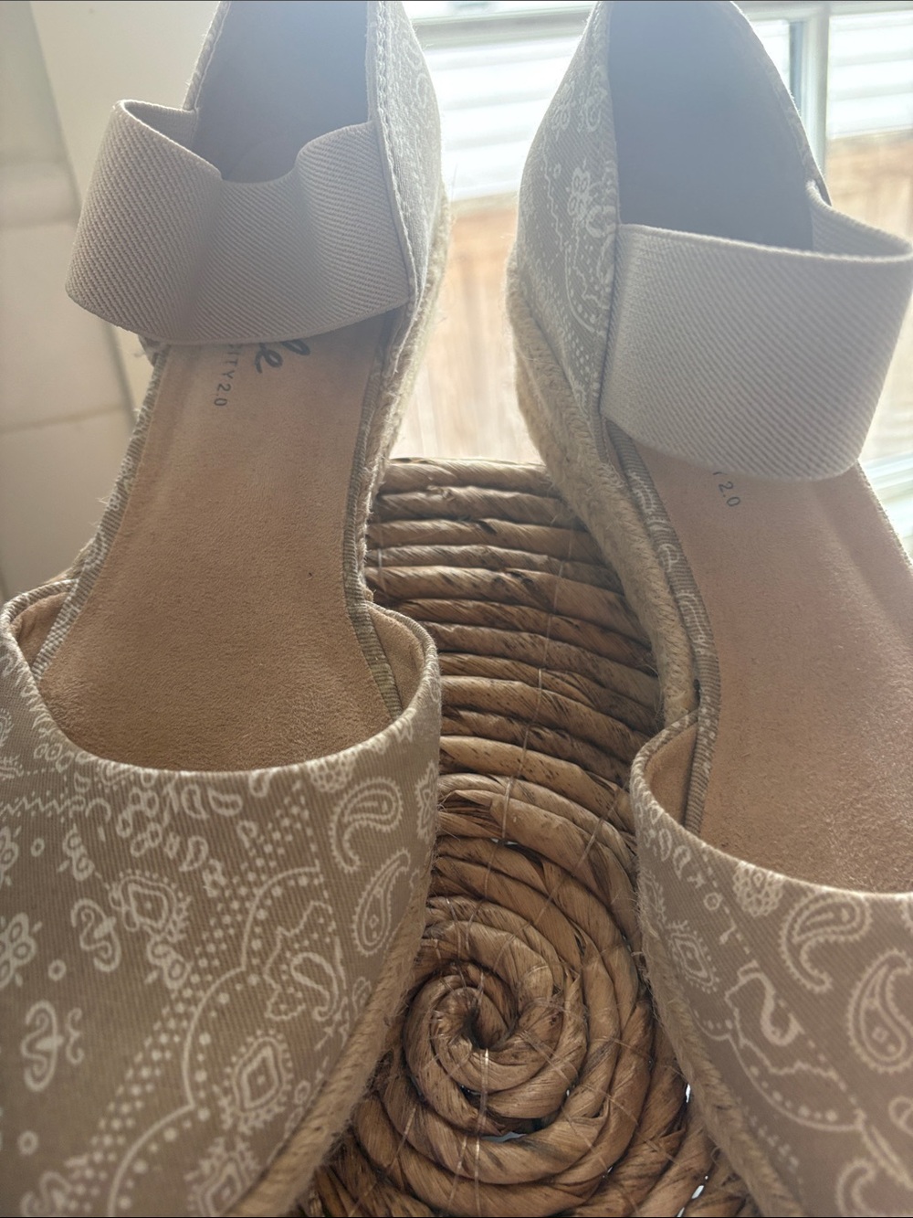 LifeStride Beige Paisley Espadrille Wedge Sandals